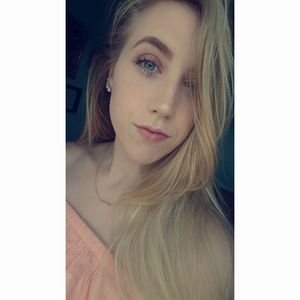 Meet your Posher, Abby